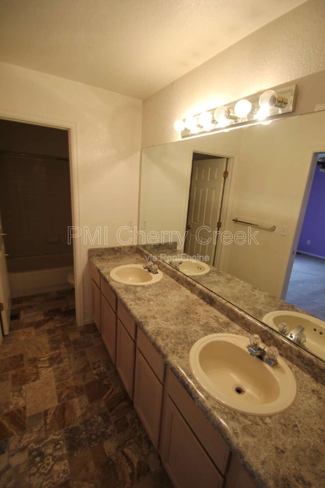 Gallery Image 35