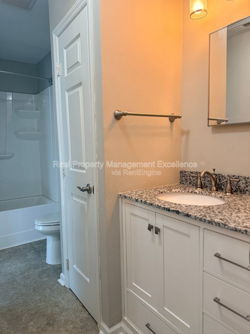 Gallery Image 16