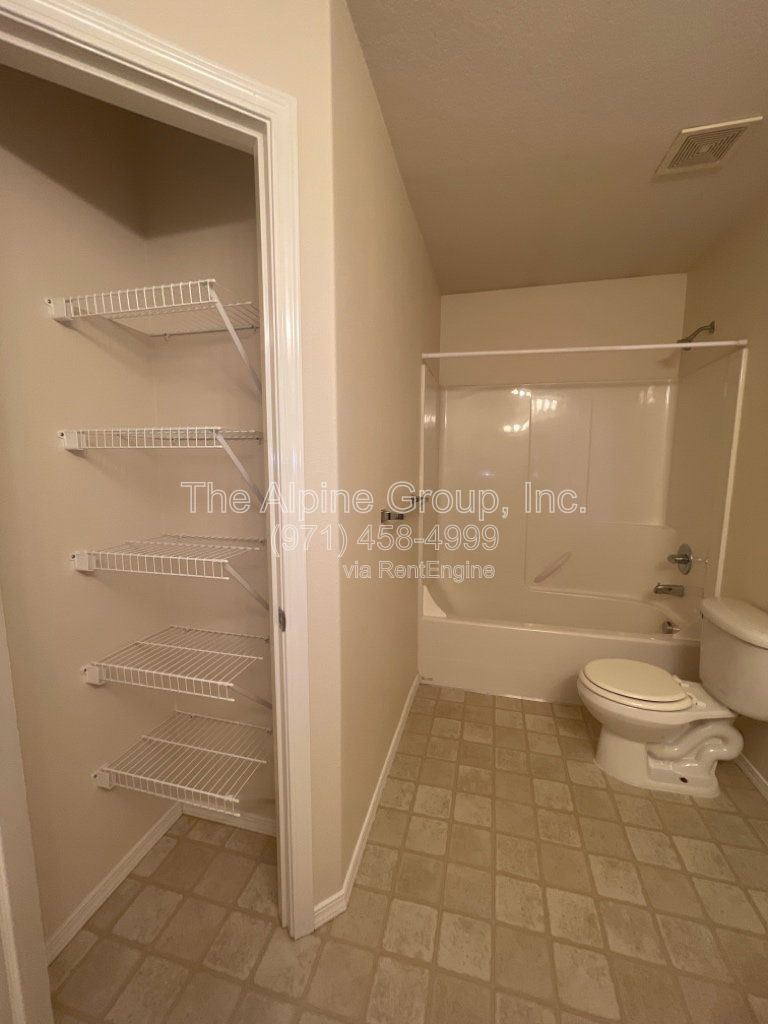 Gallery Image 16
