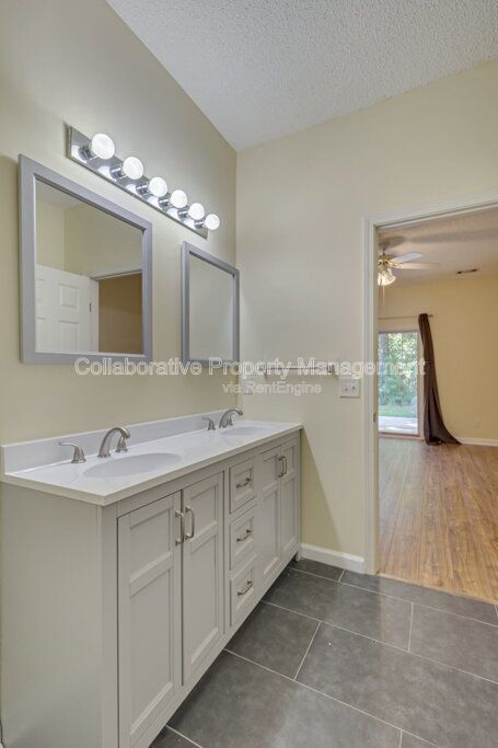 Gallery Image 18