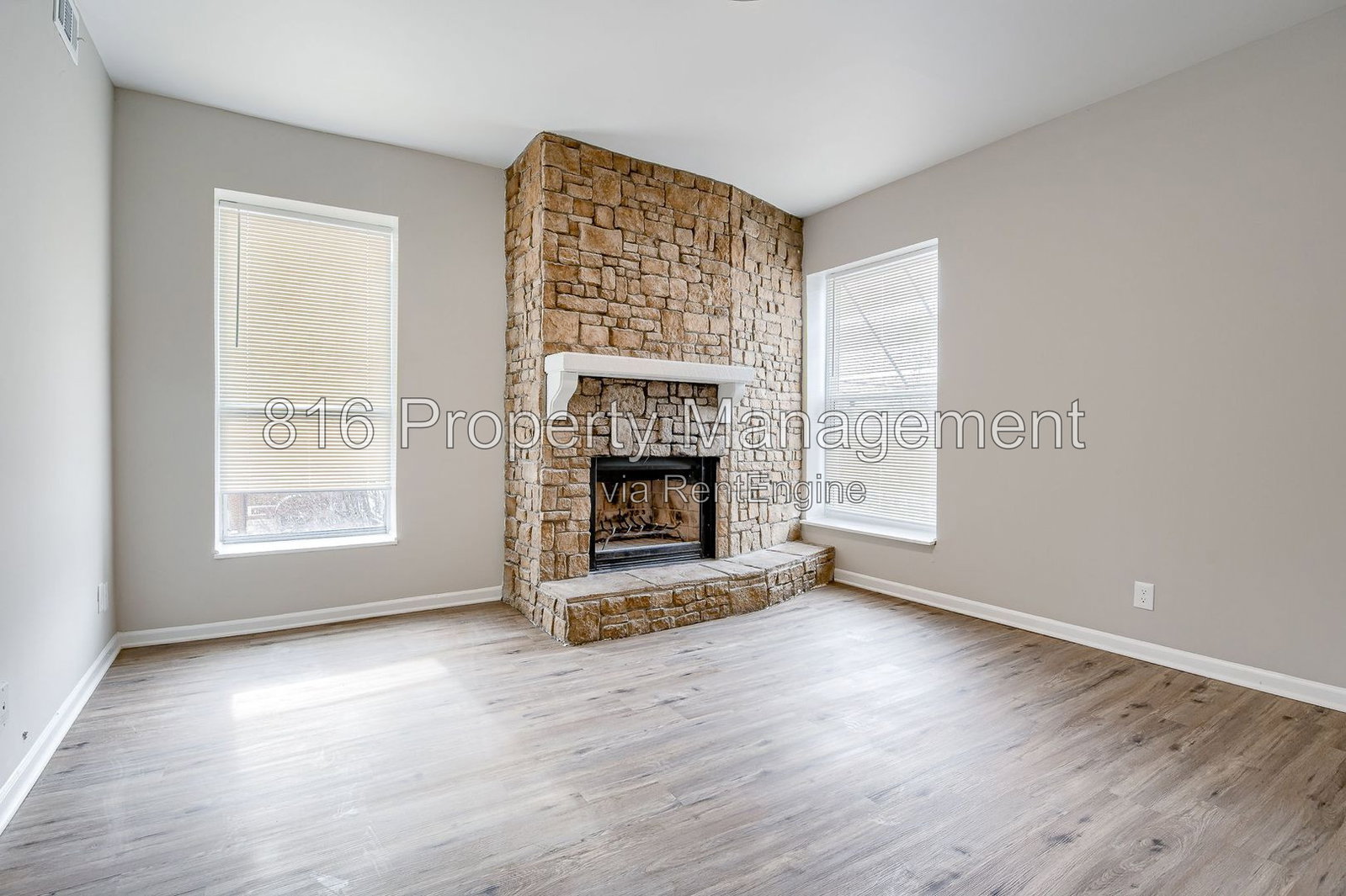 Gallery Image 0