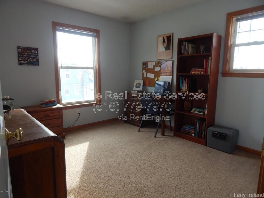 Gallery Image 16