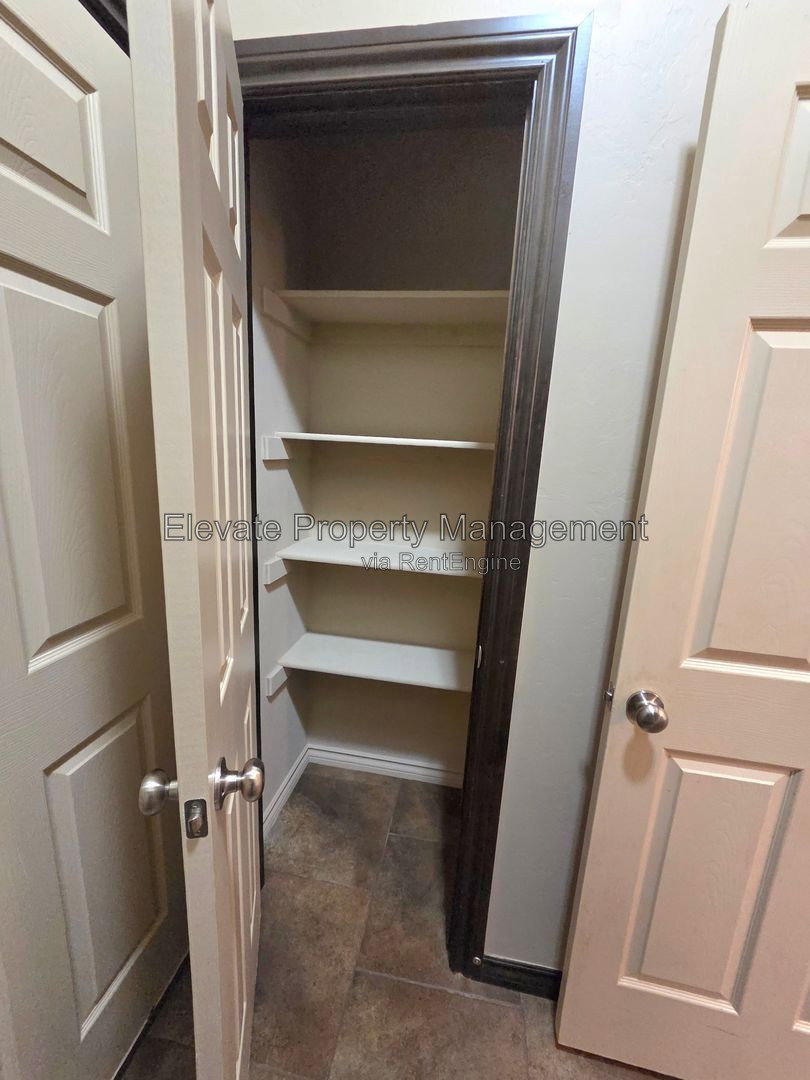 Gallery Image 16