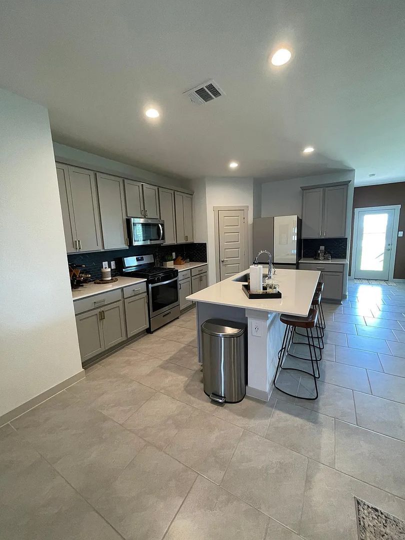 Gallery Image 9