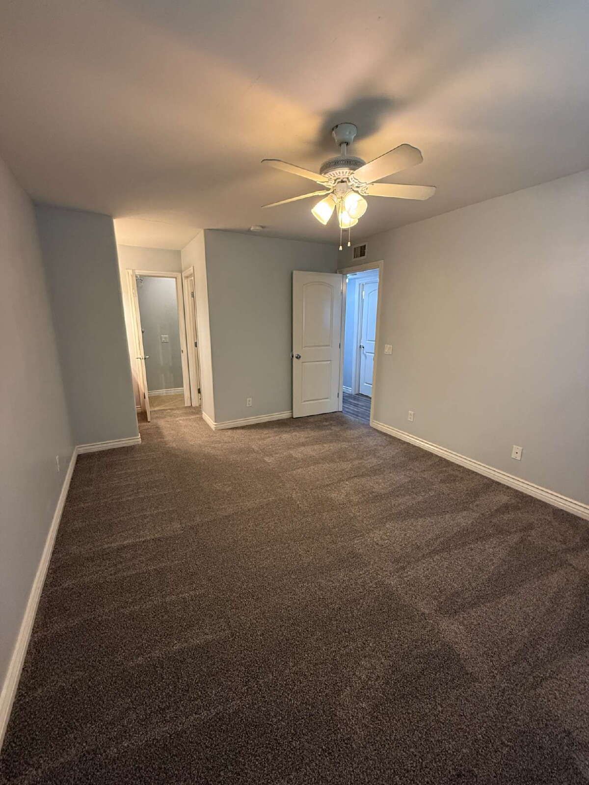 Gallery Image 17