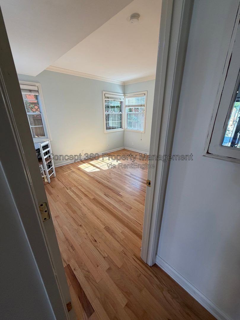 Gallery Image 37