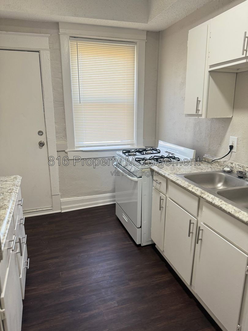 Gallery Image 17
