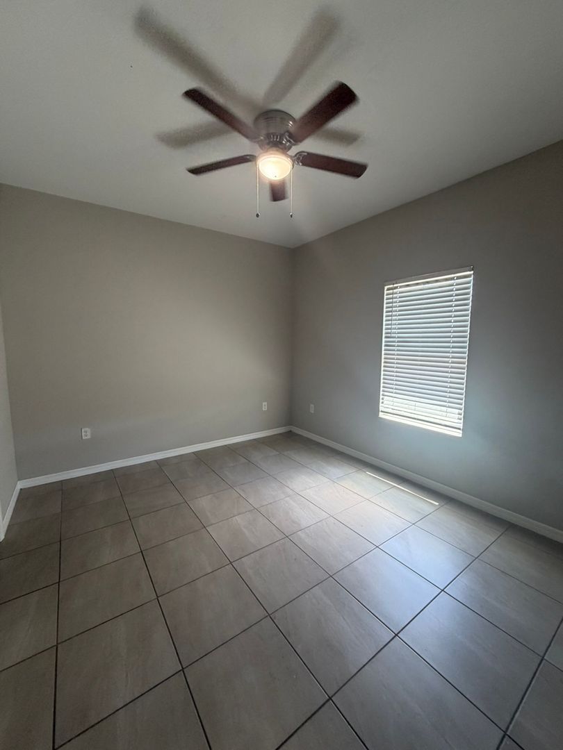 Gallery Image 16