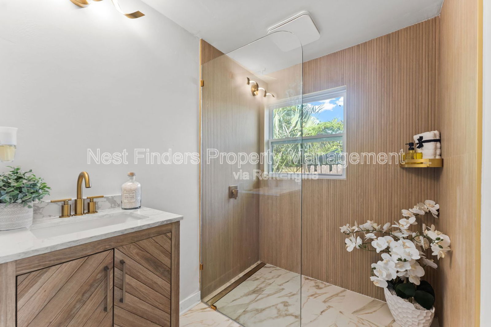 Gallery Image 17
