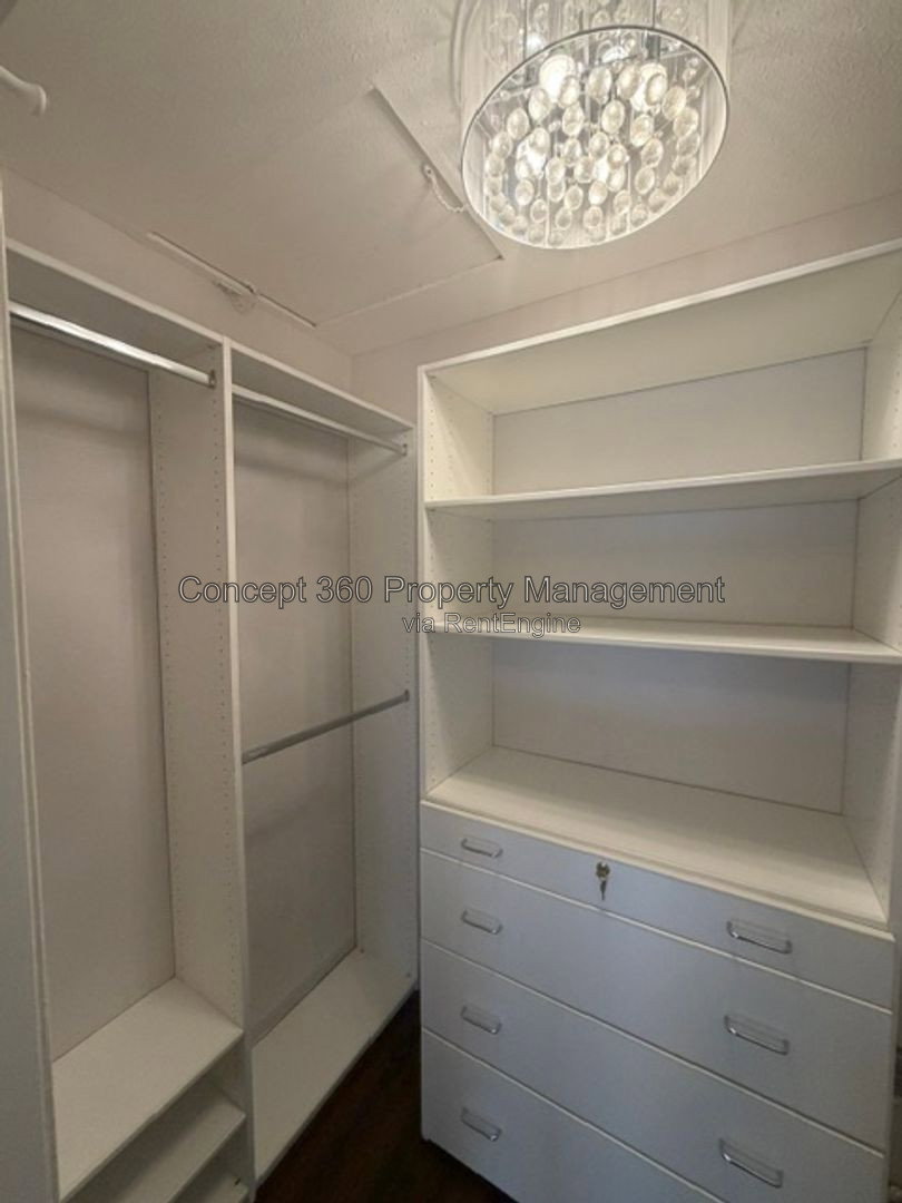 Gallery Image 39