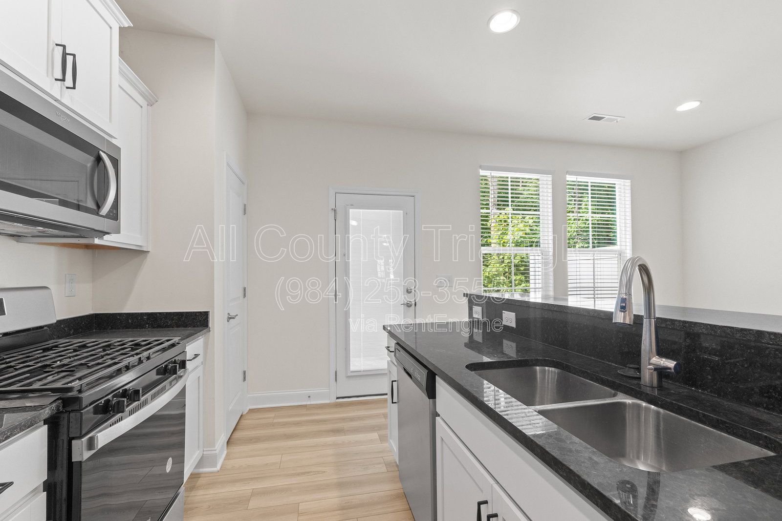 Gallery Image 15