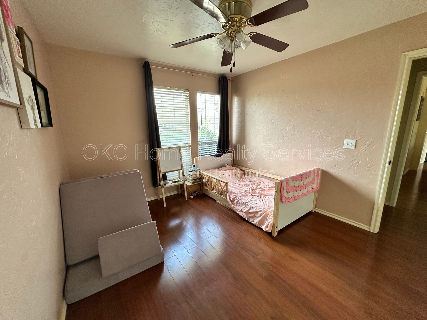 Gallery Image 16