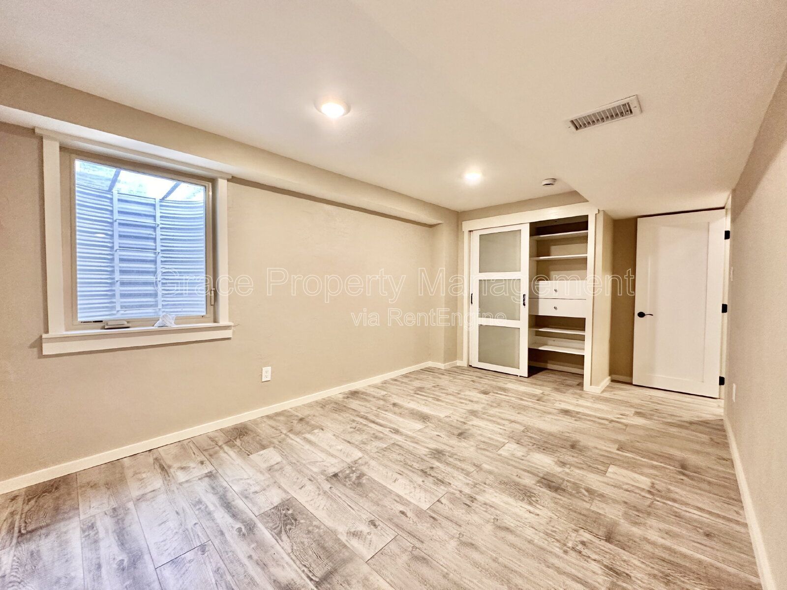 Gallery Image 19
