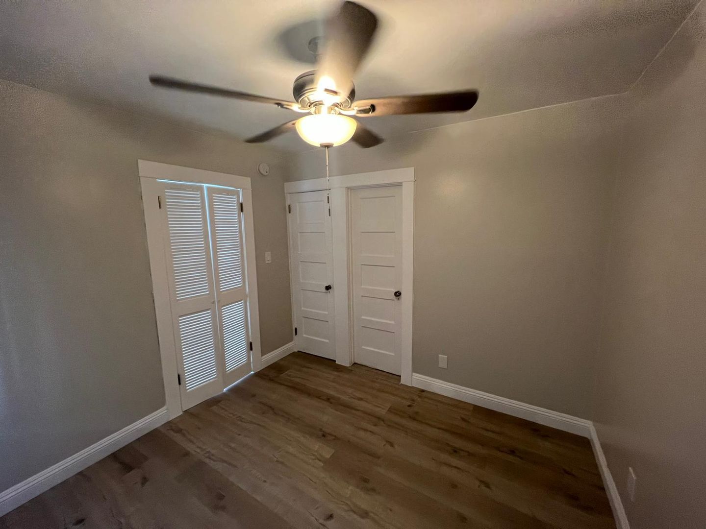 Gallery Image 0
