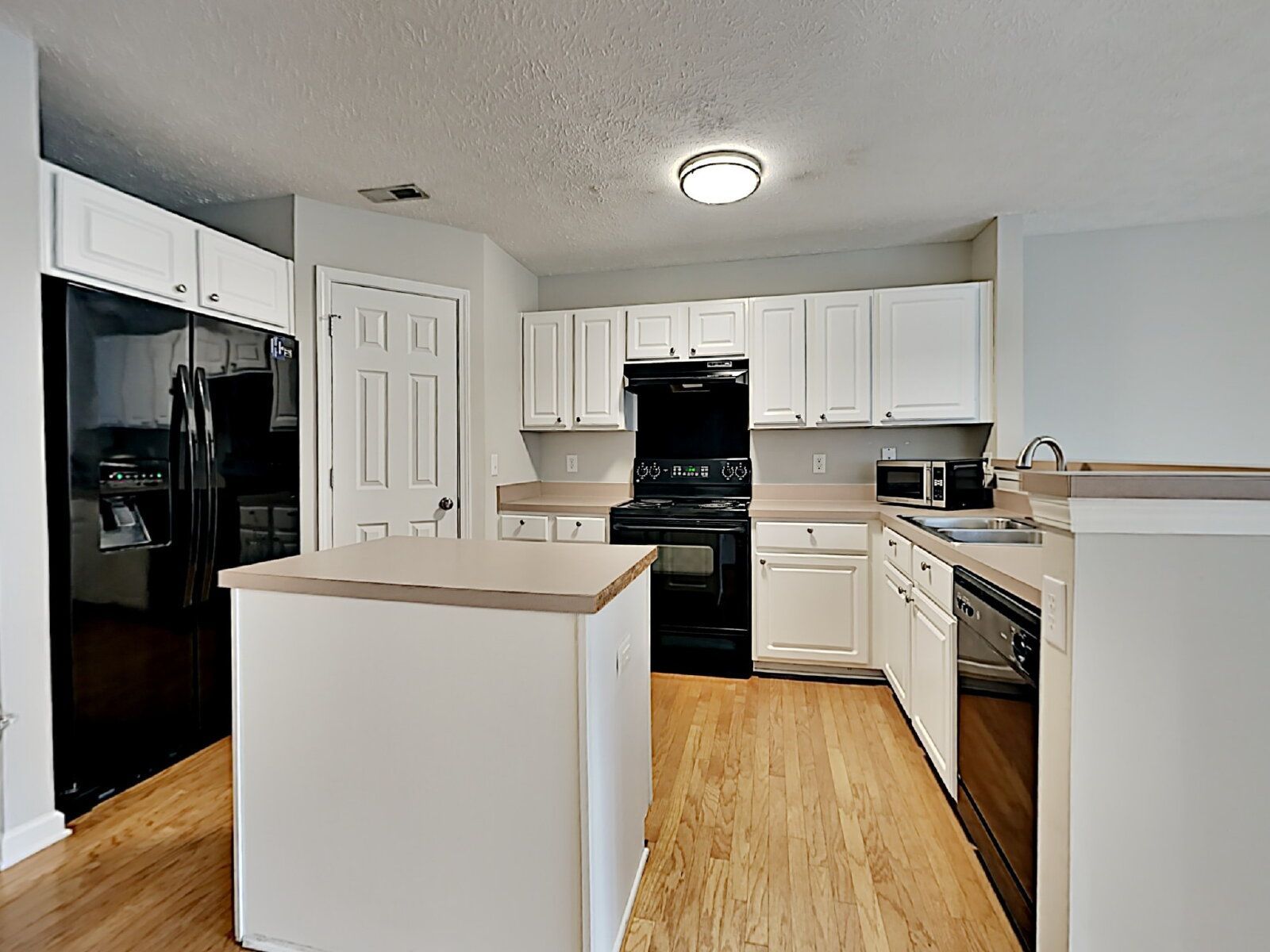 Gallery Image 13