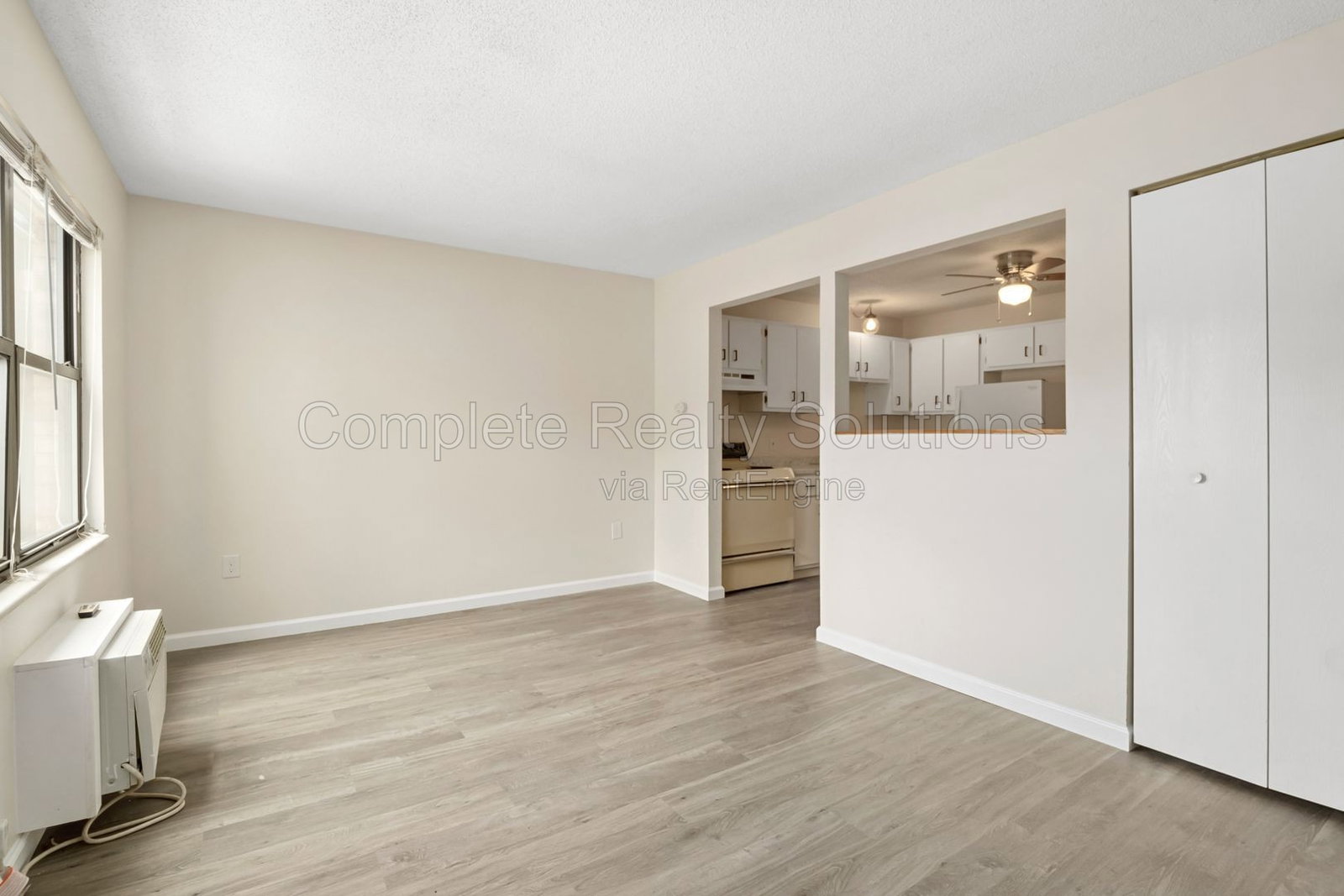 Gallery Image 0