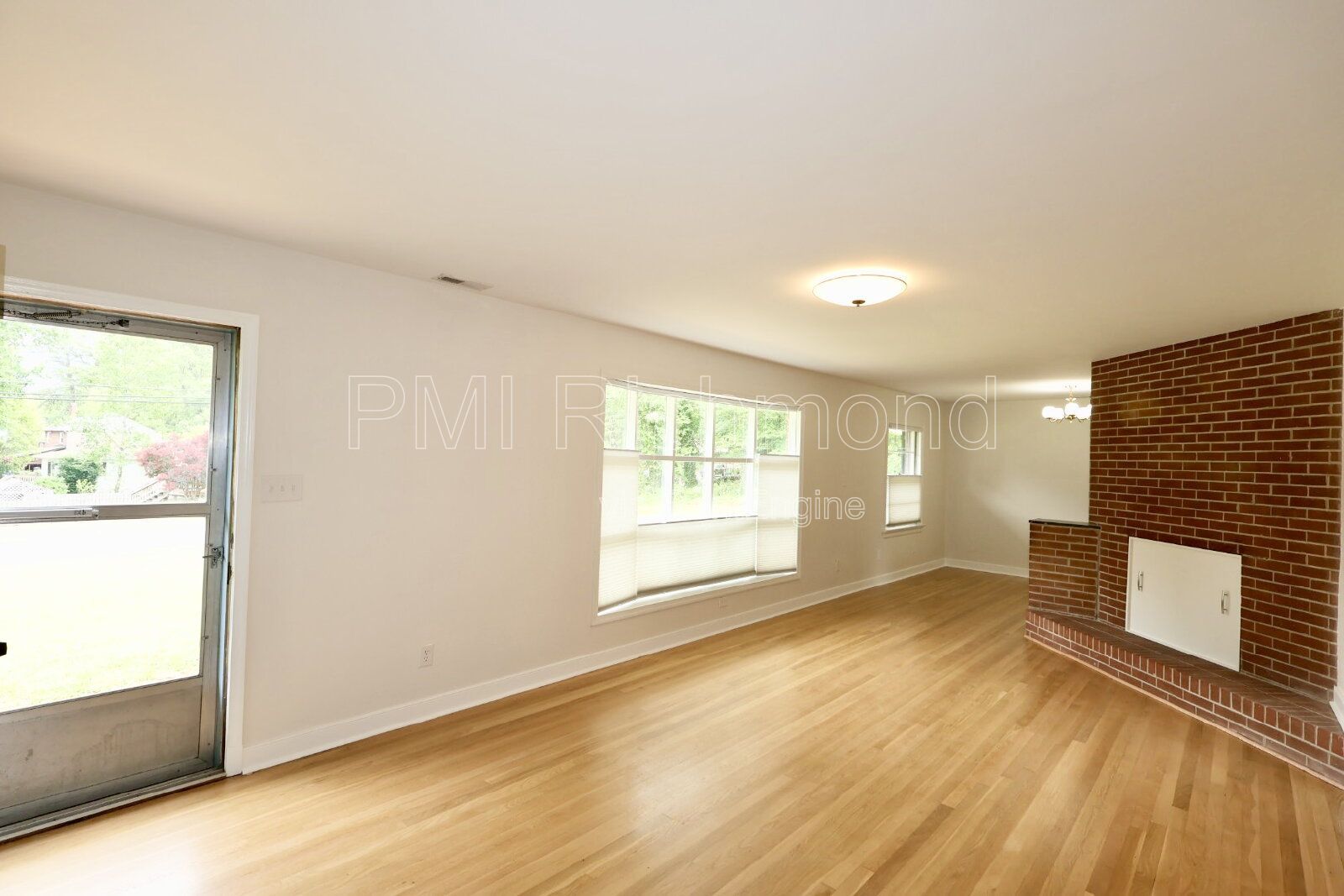 Gallery Image 19
