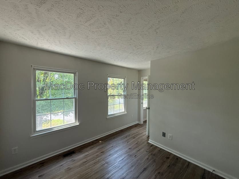 Gallery Image 22