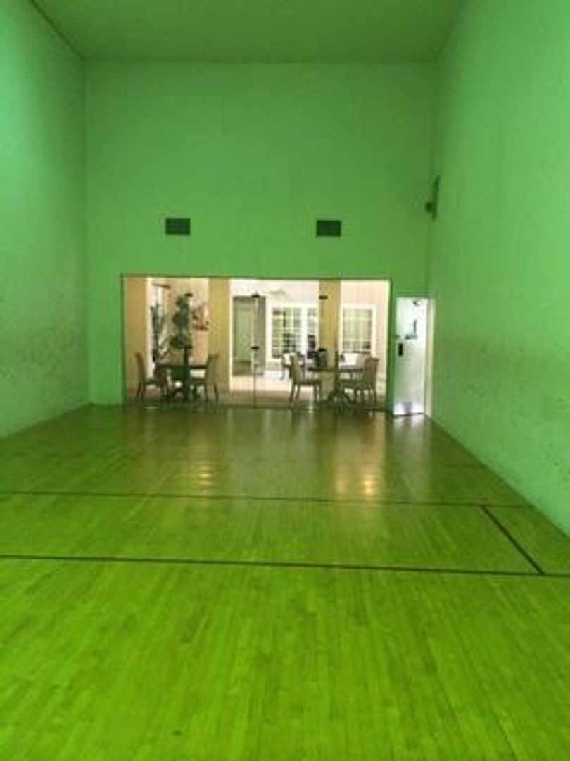 Gallery Image 17
