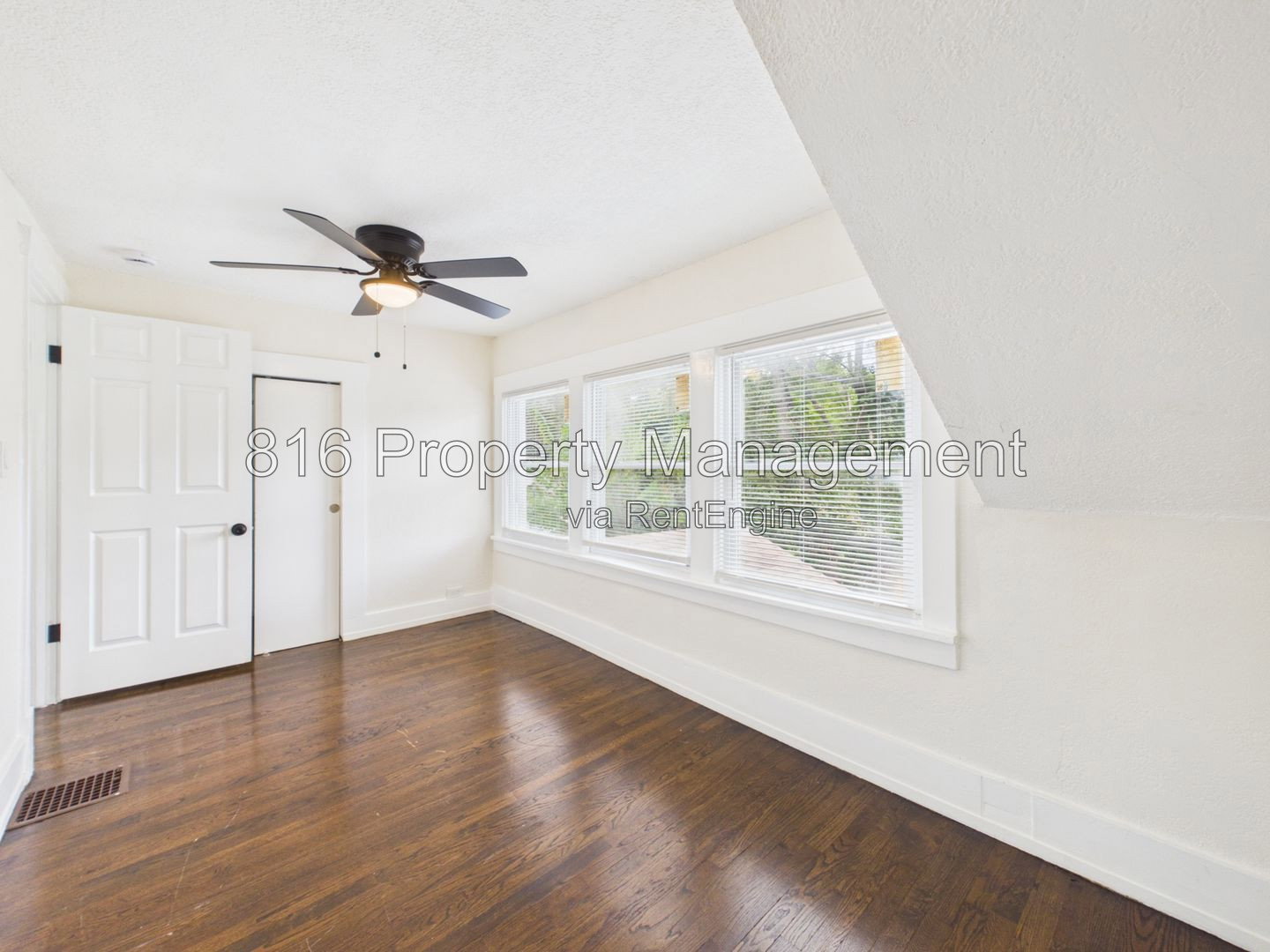 Gallery Image 18