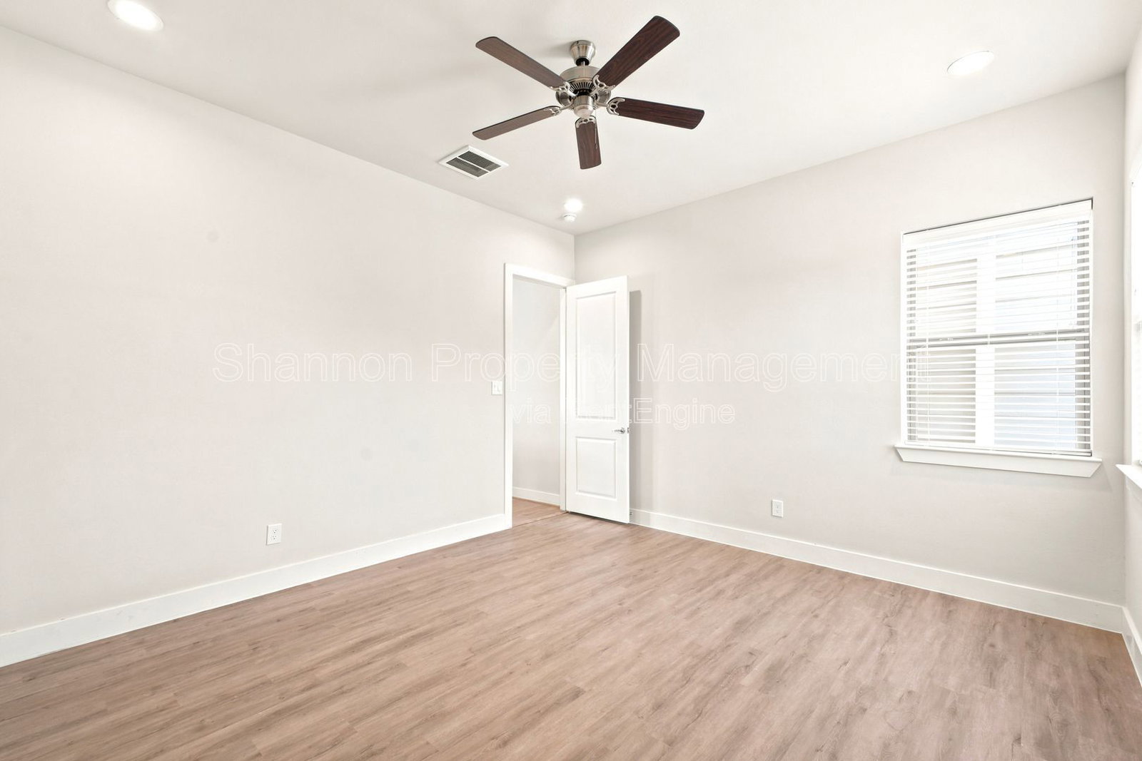 Gallery Image 20