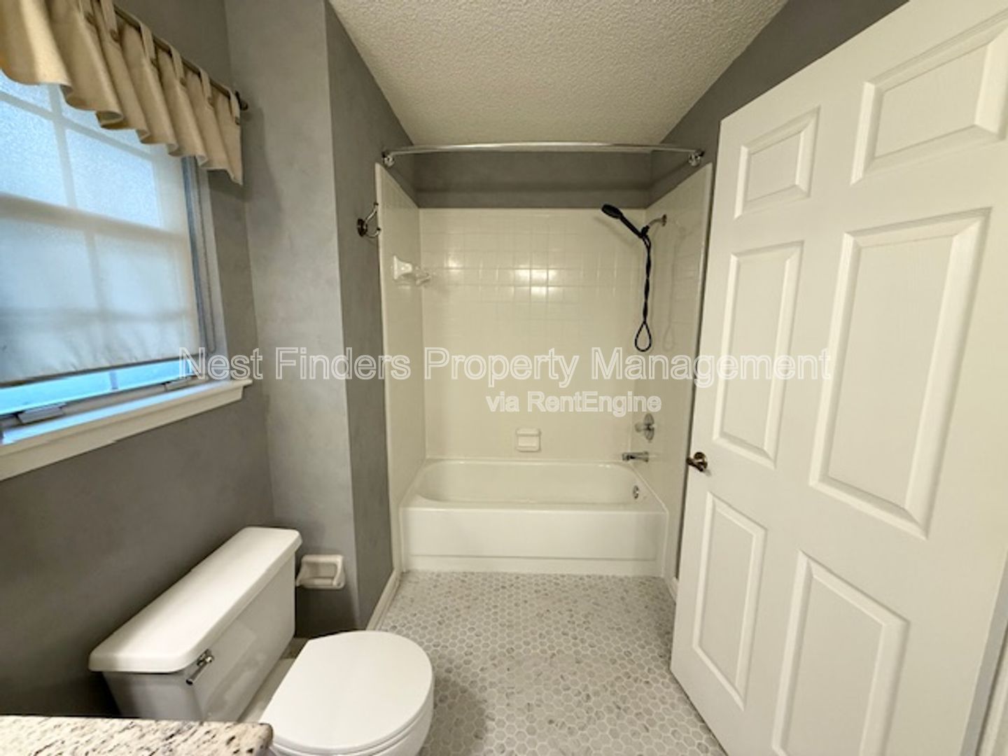 Gallery Image 18