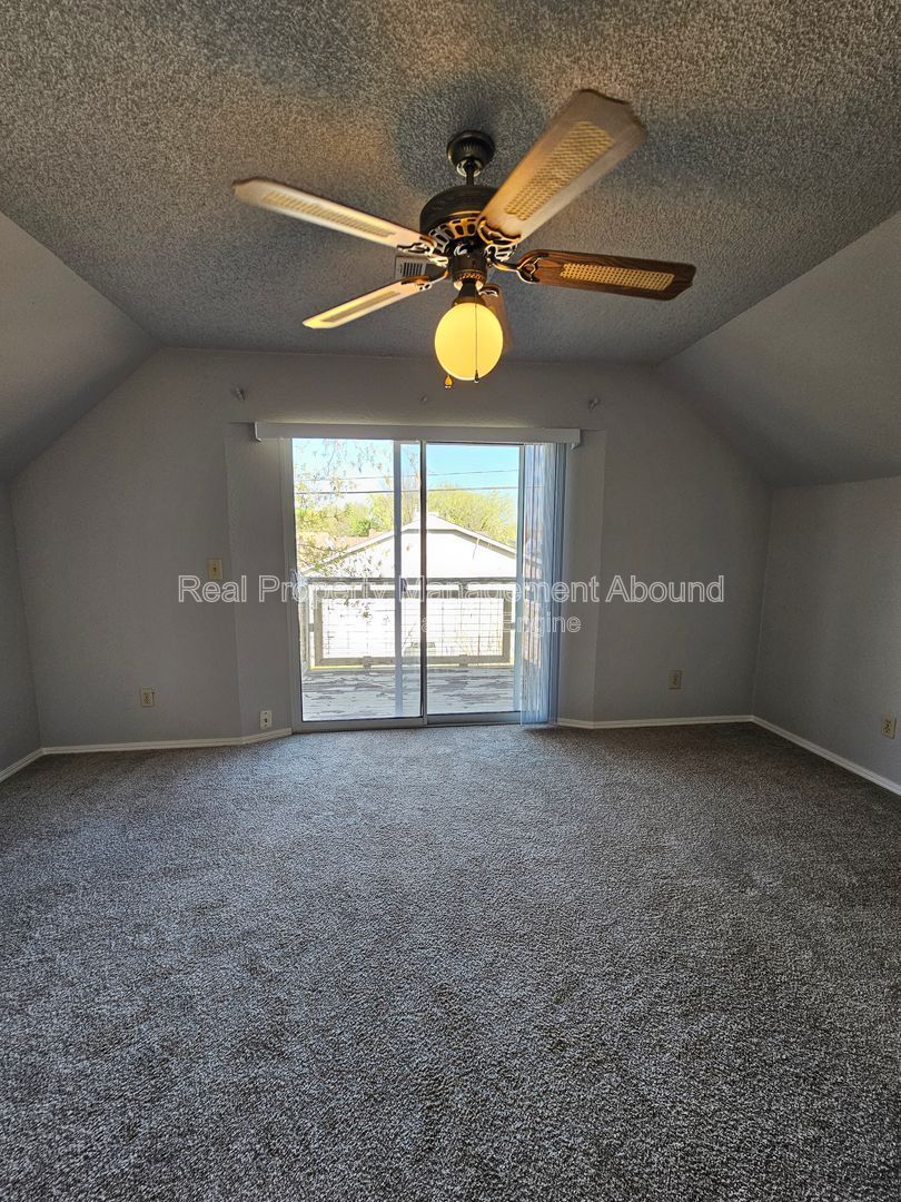 Gallery Image 15