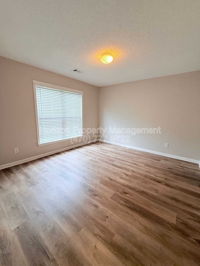 Gallery Image 14
