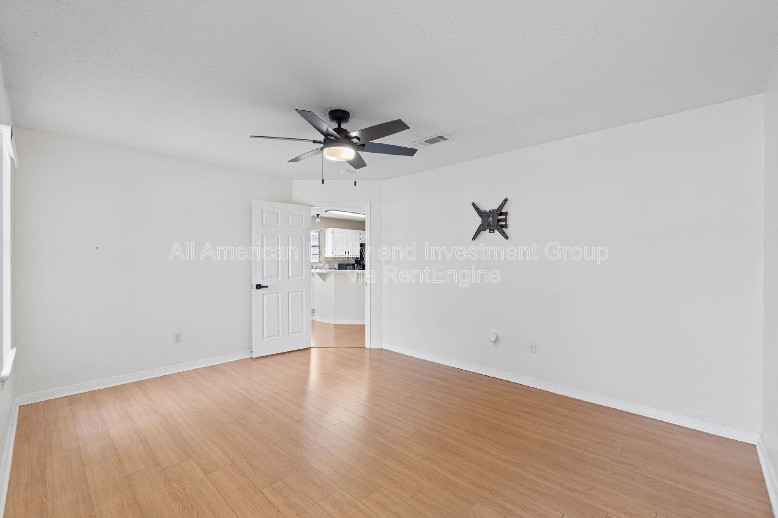 Gallery Image 17