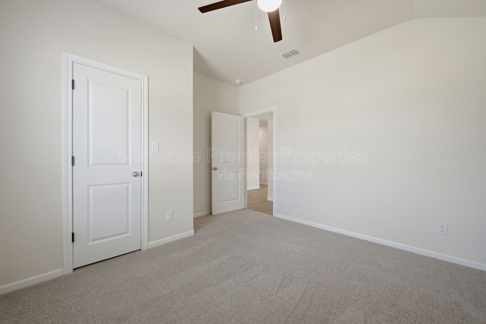Gallery Image 19