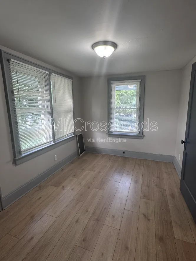 Gallery Image 18