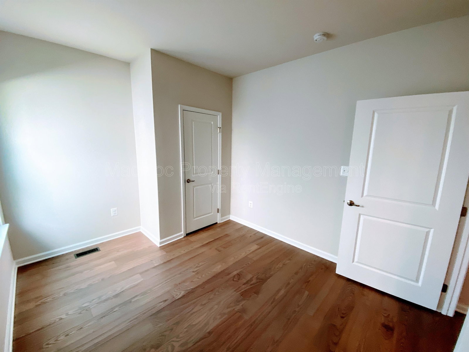 Gallery Image 16