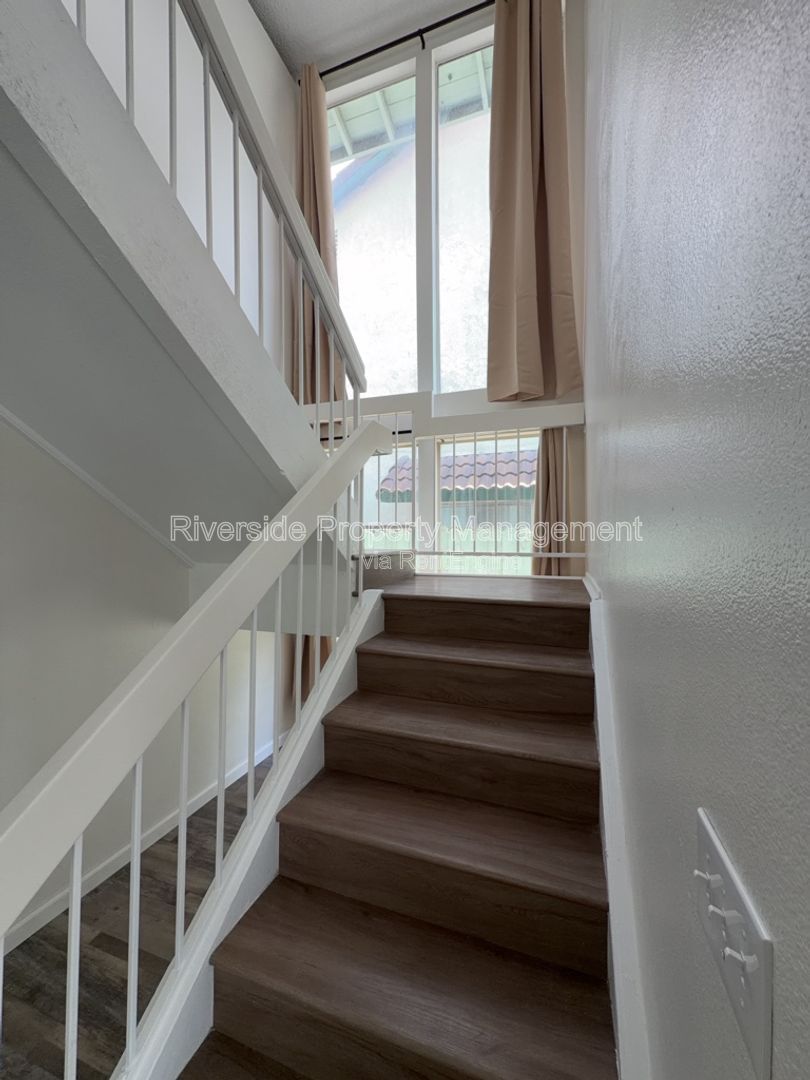 Gallery Image 16