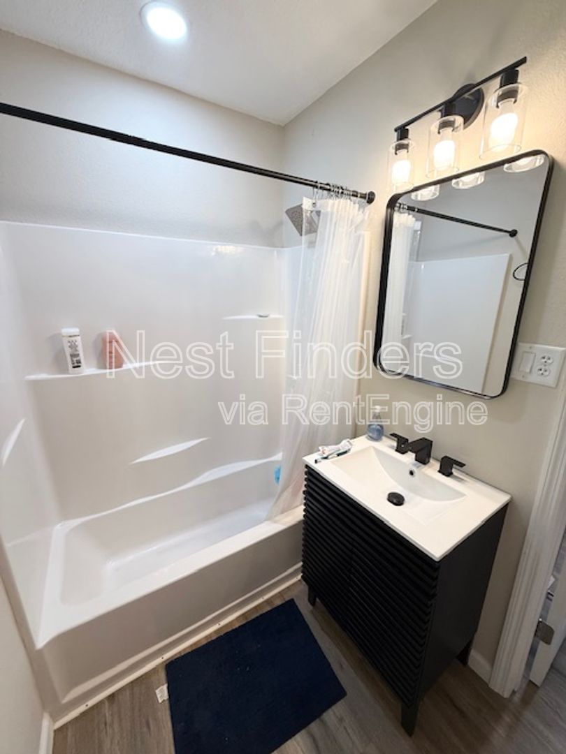 Gallery Image 15