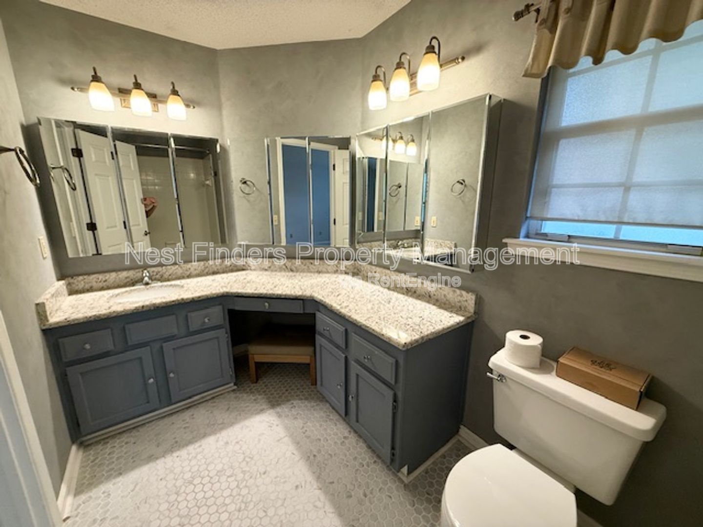 Gallery Image 17