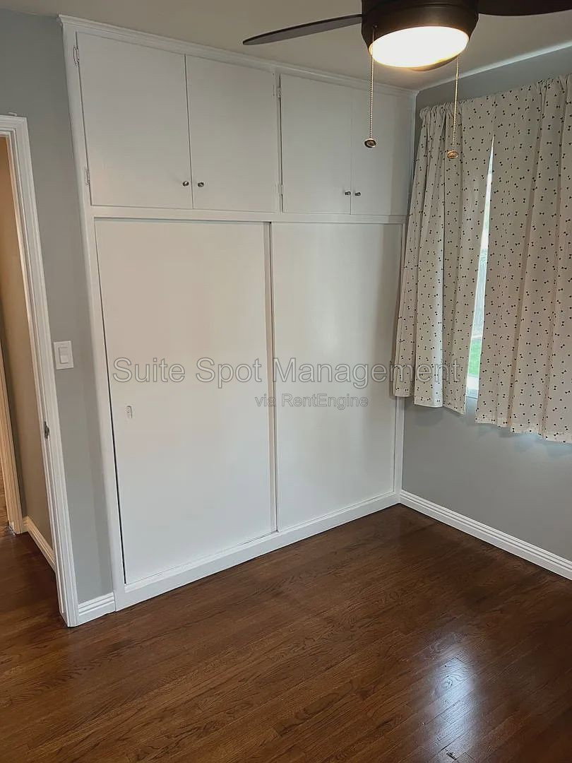 Gallery Image 17