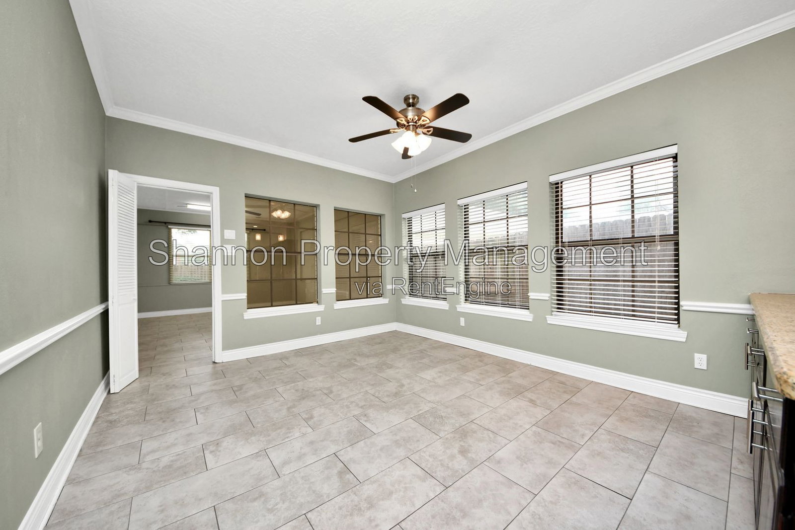 Gallery Image 18