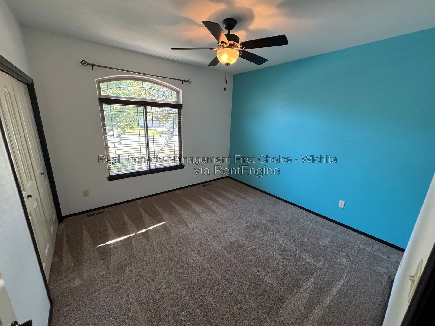 Gallery Image 18