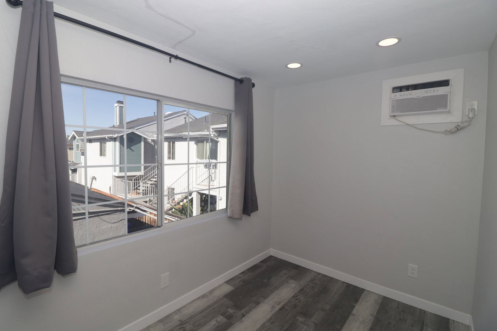 Gallery Image 31