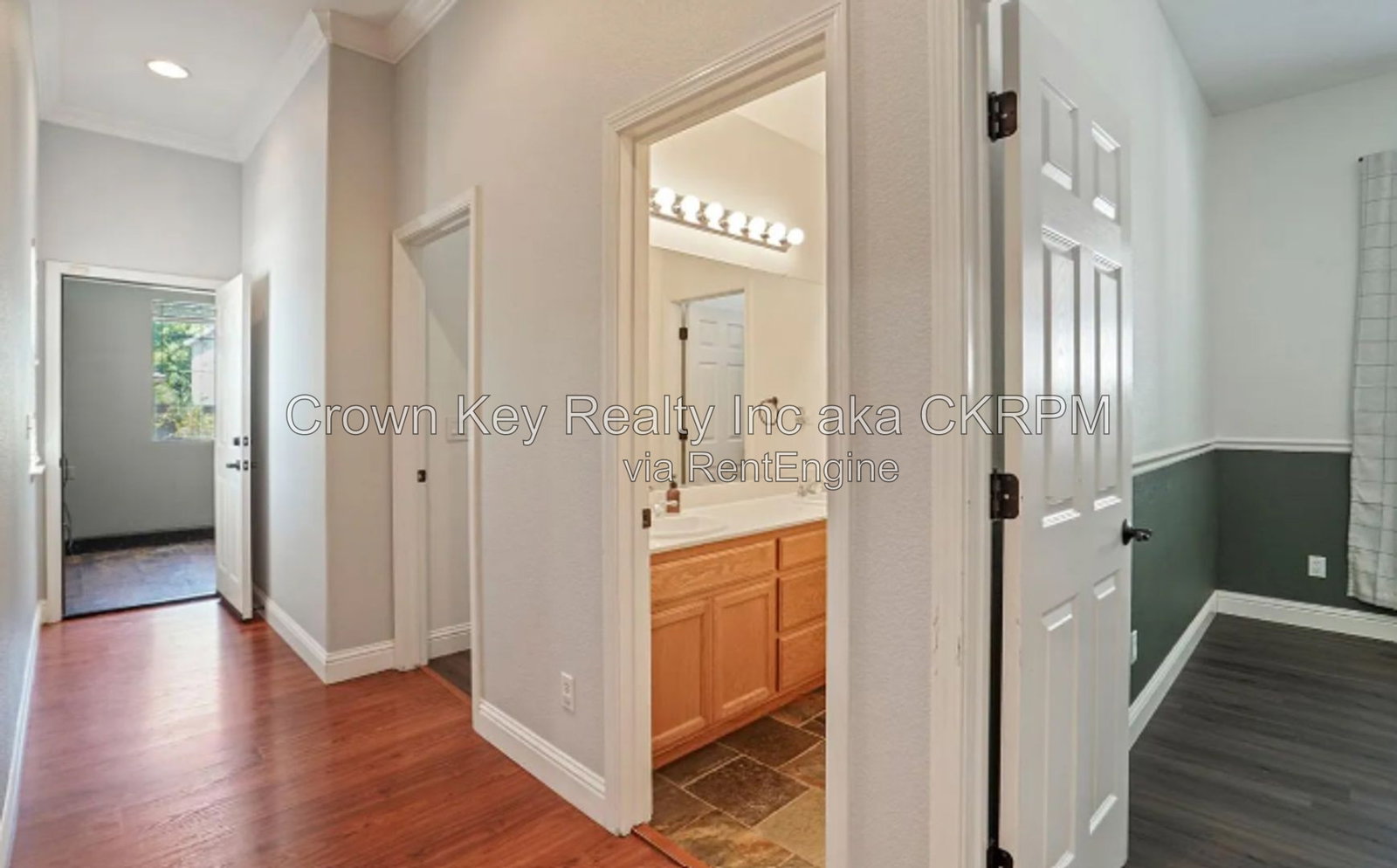 Gallery Image 17
