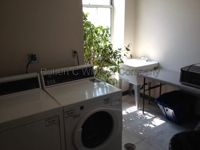 Gallery Image 17