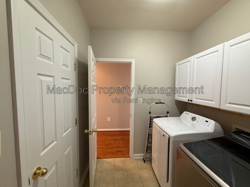 Gallery Image 17