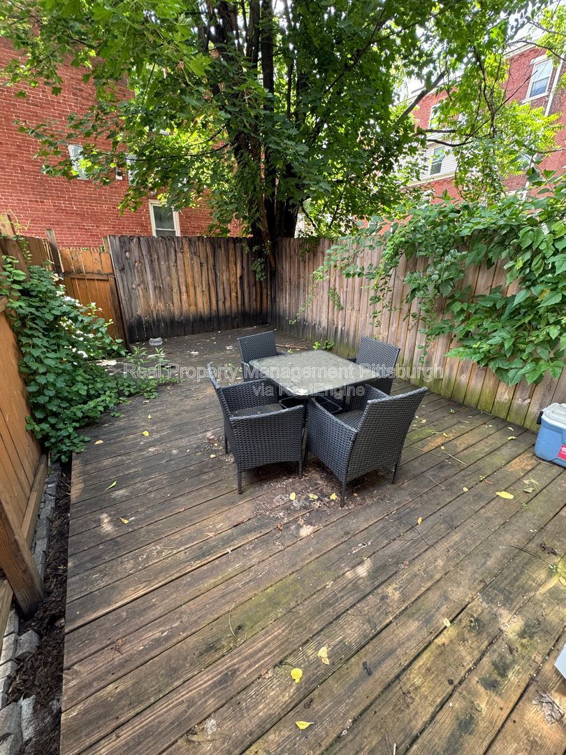 Gallery Image 19