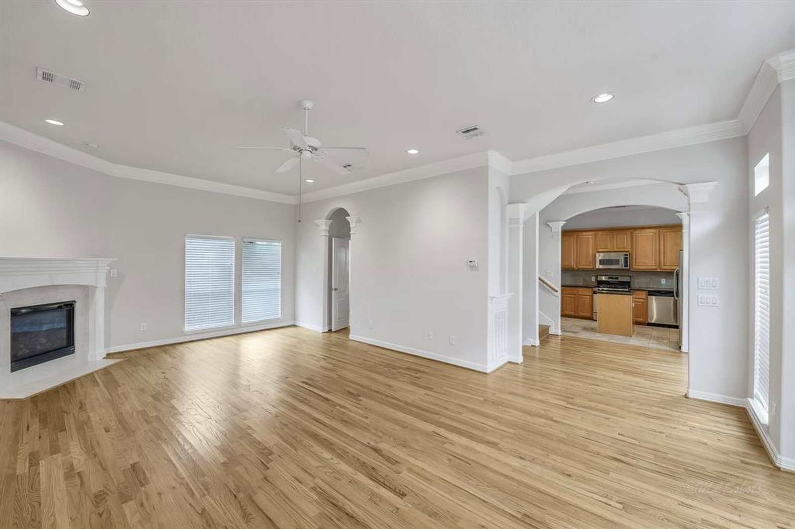Gallery Image 18