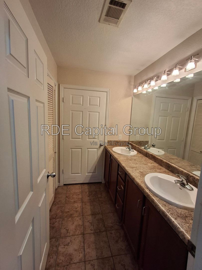 Gallery Image 14