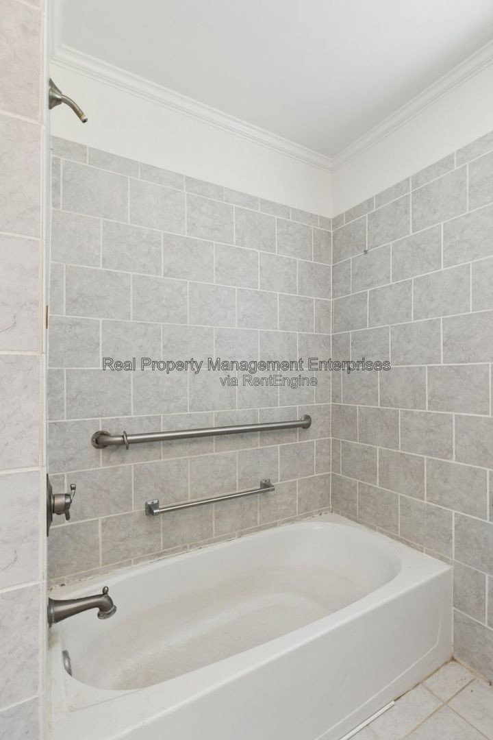 Gallery Image 35