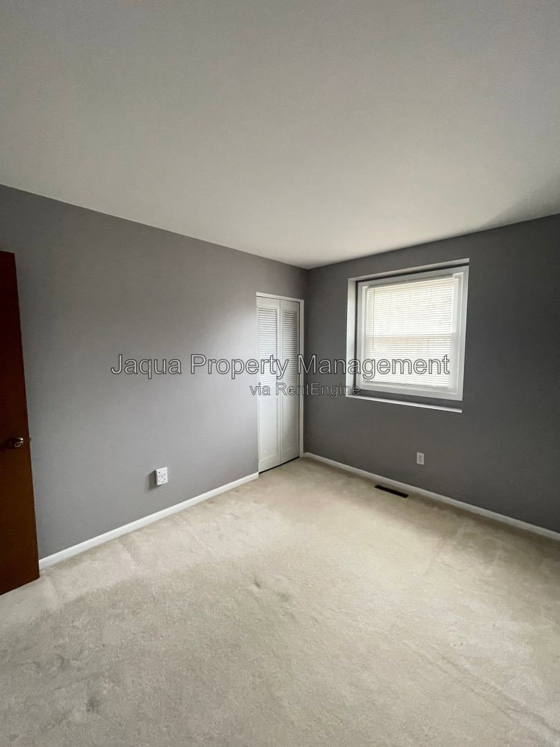 Gallery Image 16