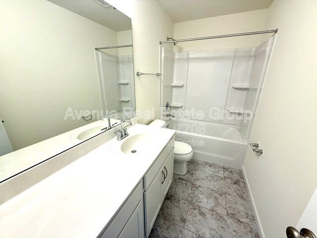 Gallery Image 15