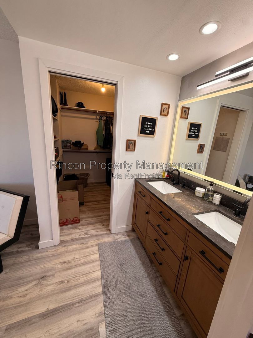 Gallery Image 14