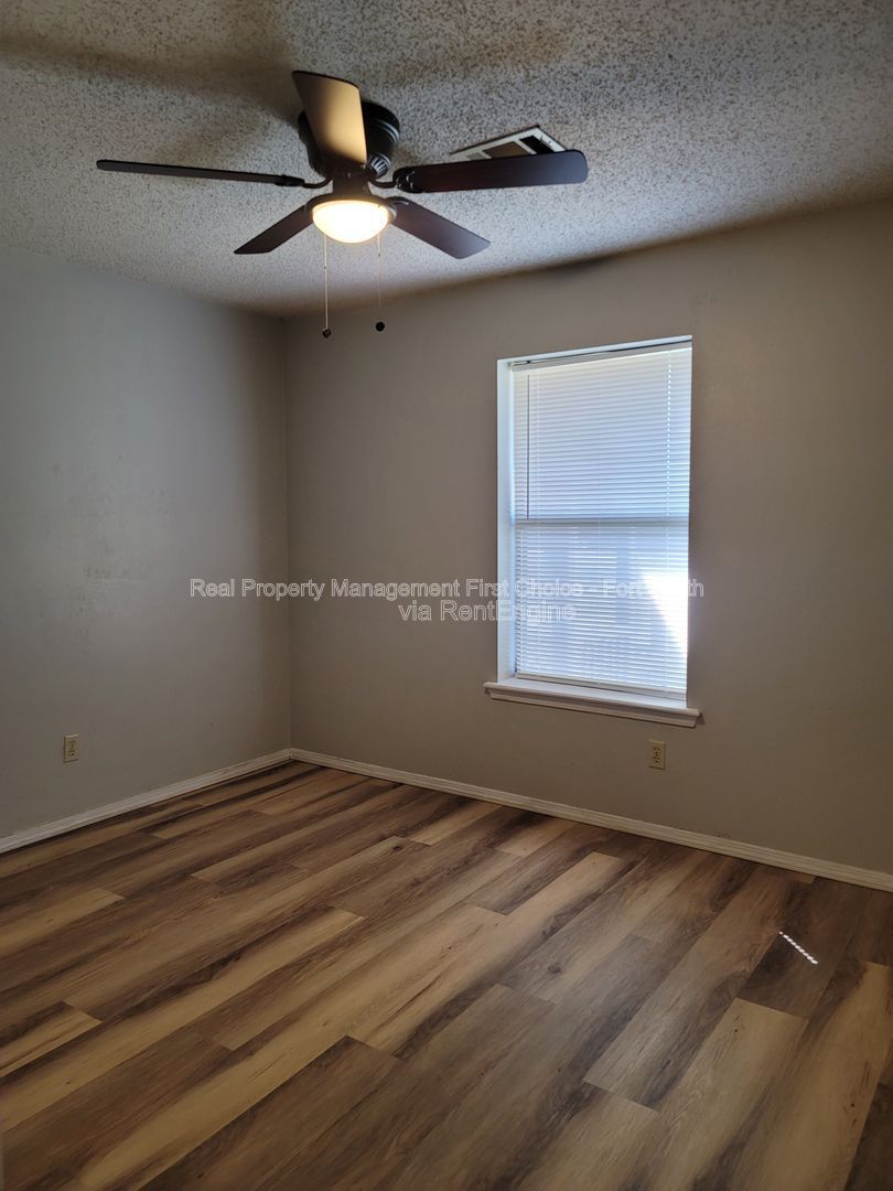 Gallery Image 16